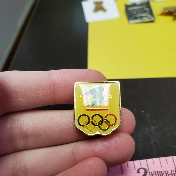 Post office Olympic pin - Picture 2 of 4